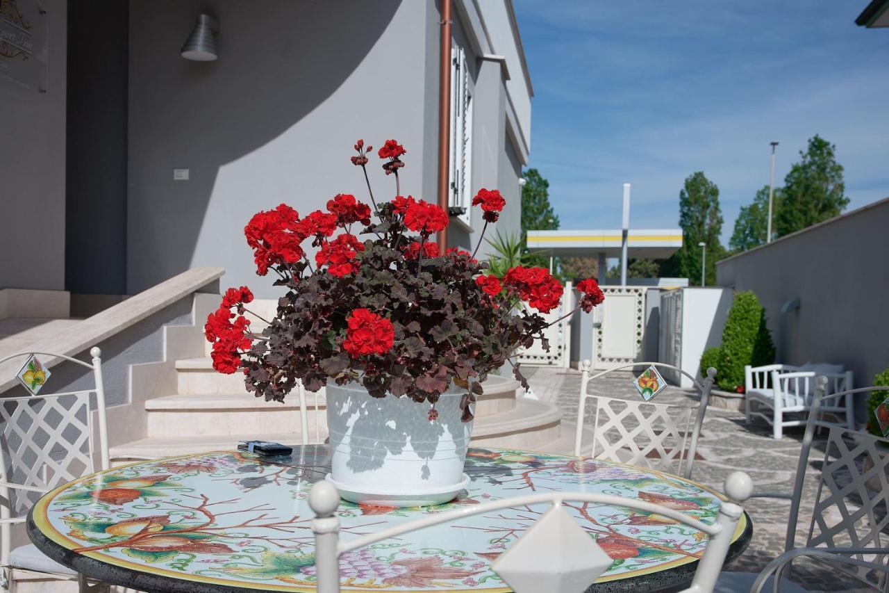 Rome Airport Inn Fiumicino Exteriör bild